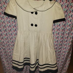 Girls dress